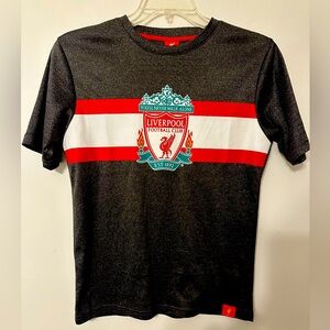 Liverpool Football Club official tee ⚽️
Size small